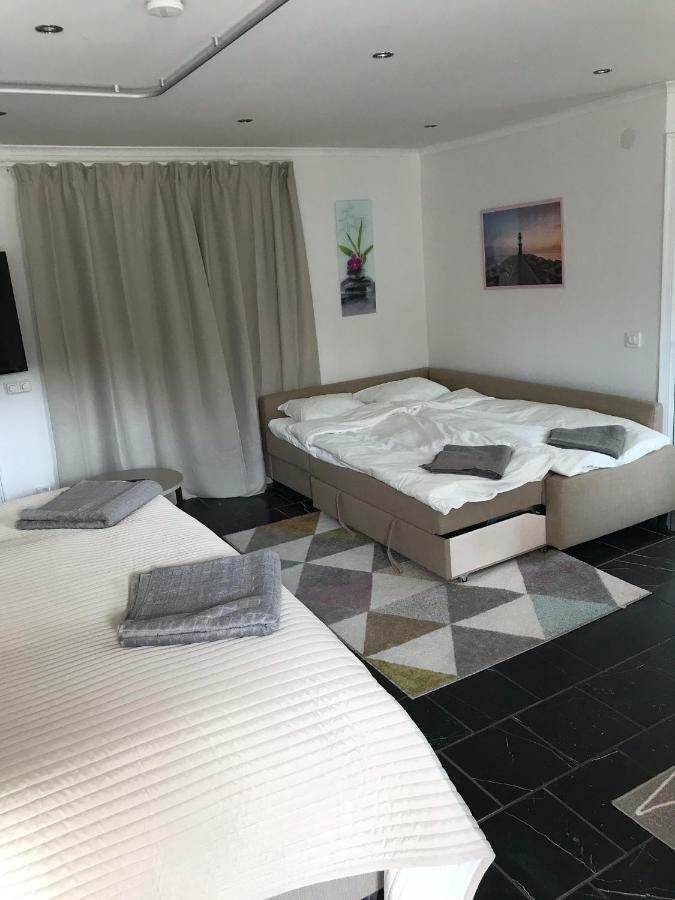 Lagenhet I Villa Pa Fornudden Tyreso Dış mekan fotoğraf