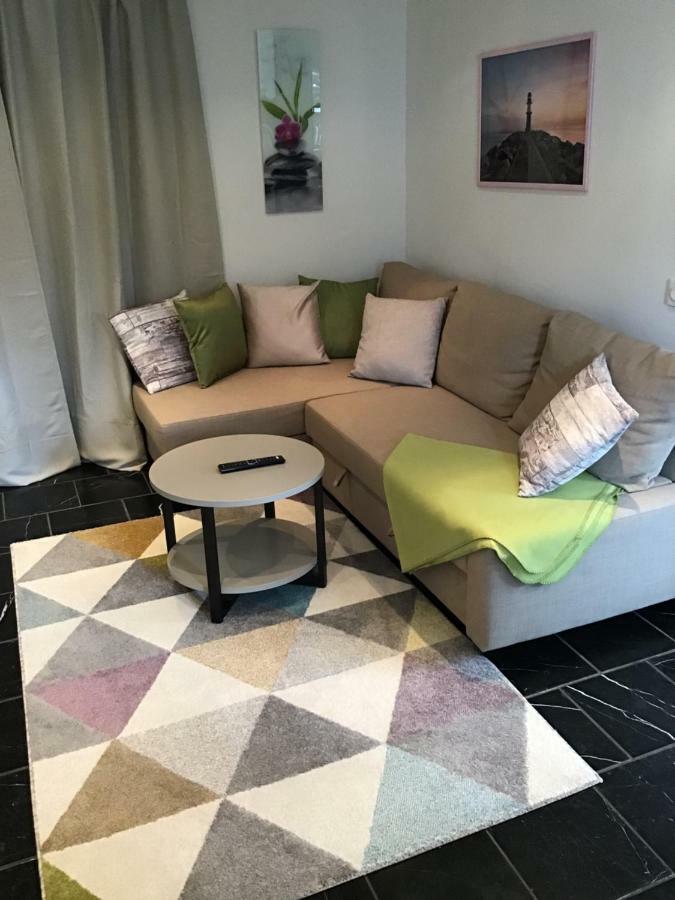 Lagenhet I Villa Pa Fornudden Tyreso Dış mekan fotoğraf
