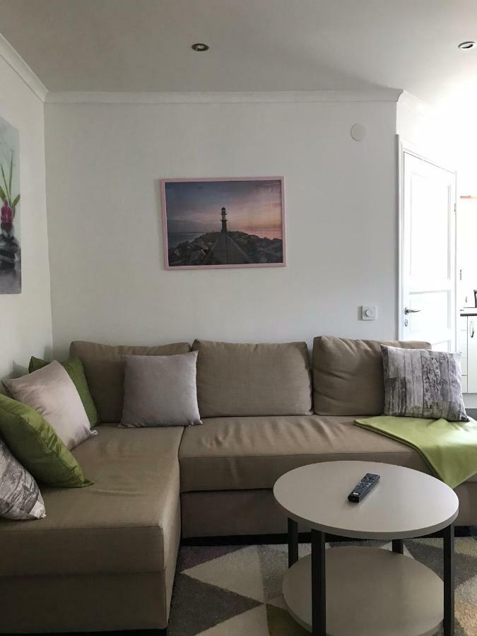 Lagenhet I Villa Pa Fornudden Tyreso Dış mekan fotoğraf